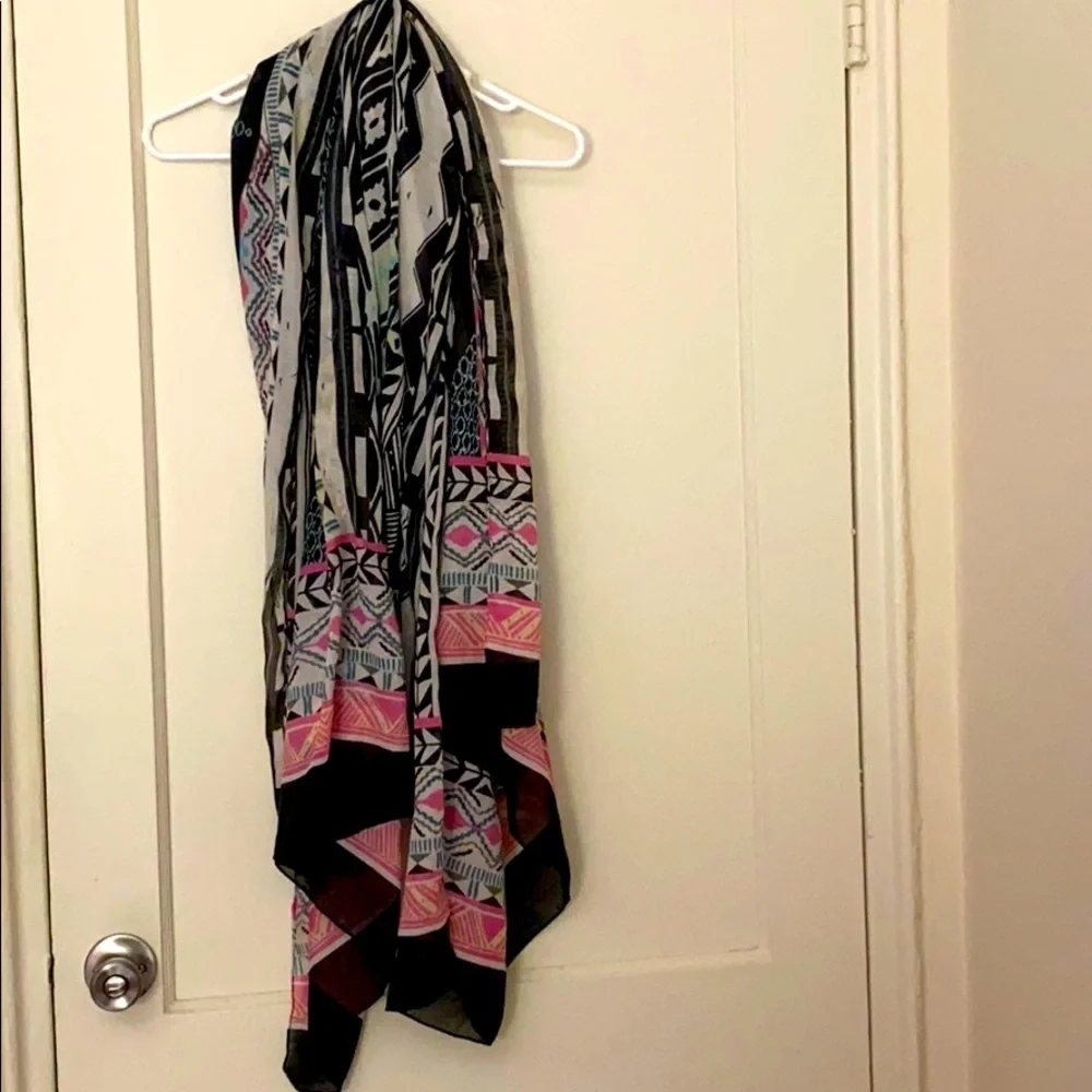 Express multicolored long scarf